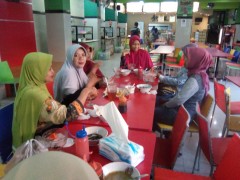 Kunjungan SMA Negeri 1 Gresik - Studi Banding Food Court