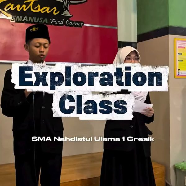 Eksplorasi Bakat dan Bahasa: Siswa SMA NU 1 Gresik Tampilkan Drama Bahasa Inggris Penuh Kreativitas